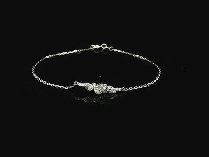 Diamond Cluster Bracelet in 18K White Gold.  Round & Baguette Diamond Bracelet
