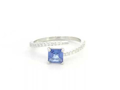 Tanzanite & Diamond Crossover Ring in 18K White Gold