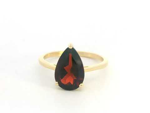 18K yellow gold pear-cut garnet solitaire ring – 3.15ct garnet fine jewelry by Emirates Diamonds