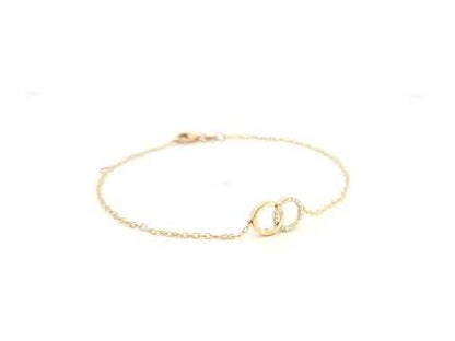 Diamond circle link bracelet in 18K rose gold with pavé diamonds by Emirates Diamonds