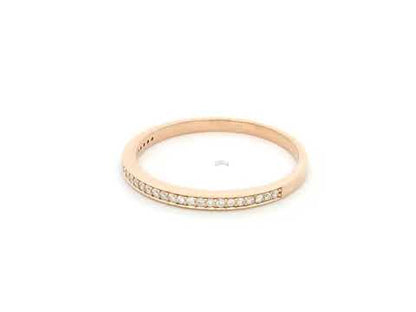 Slim band diamond ring in 18K rose gold with pavé natural diamonds