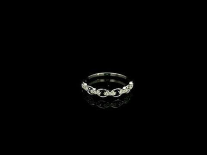 18K White Gold Diamond Link Ring with 0.13 Carat Natural Round Diamonds