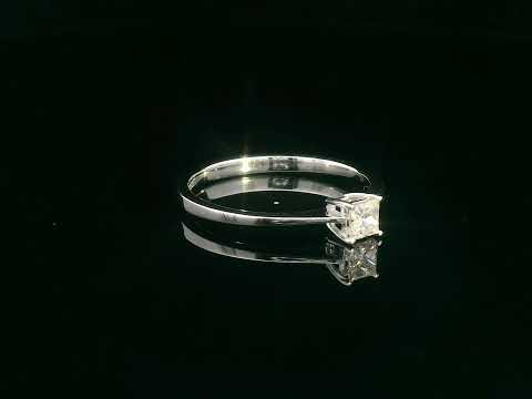 0.23 Carat Princess Cut Diamond Solitaire Ring in 18K White Gold with a classic four-prong setting – perfect for engagements and anniversaries.