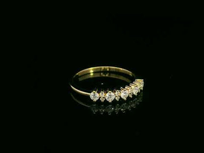 18K yellow gold alternating diamond band – 0.32ct diamonds with repeating large-and-small pattern by Emirates Diamonds