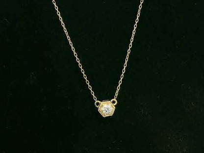 Modern Solitaire Diamond Pendant in 18K Yellow Gold