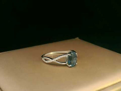 18K White Gold, Oval Shape London Blue Topaz and Diamond Split-Shank Ring – 1.58ct Blue Topaz