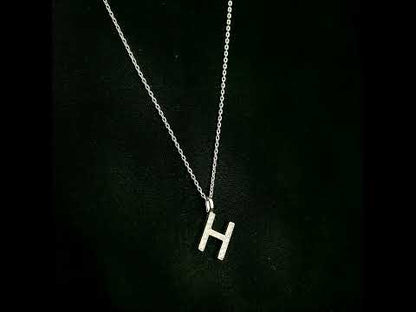 Diamond Initial H Alphabet Pendant In 18k Gold