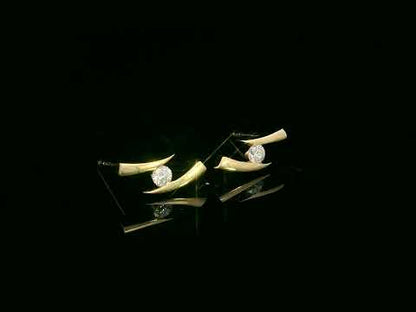 Modern Solitaire Diamond Earrings in 18K Yellow Gold