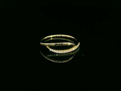 Dainty 18K yellow gold ring with diamond detailing
