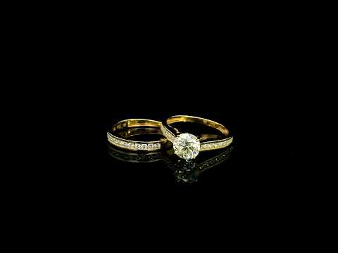 1.50 carat round diamond bridal set with matching diamond wedding band in 18K yellow gold