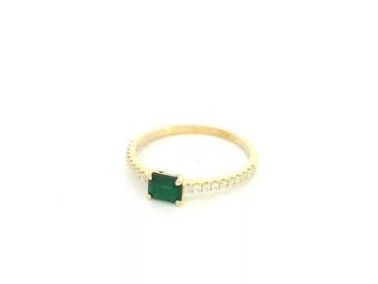 Emerald & Diamond Ring in 18K Yellow Gold