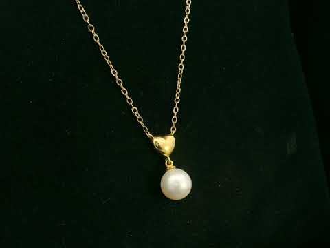 Freshwater pearl pendant necklace in 18K yellow gold, 7.5×8 mm pearl, heart-shaped design — Emirates Diamonds
