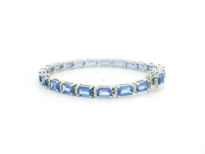 Luxury tanzanite and diamond bracelet in white gold