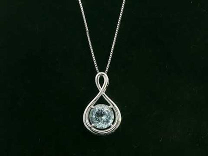 18K white gold aquamarine solitaire pendant with 2.38 carat aquamarine by Emirates Diamonds