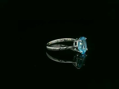 18K White Gold Blue Topaz Prong-Set Ring – 2.24ct Blue Topaz