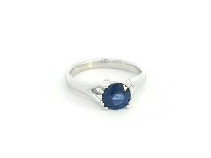 18K White Gold Round-cut Blue Sapphire Solitaire Ring.