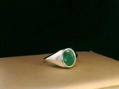 18K White Gold Men’s Emerald Bezel Signet Ring