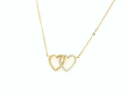 18K Gold Interlinked Hearts Necklace with Diamonds – Elegant Symbol of Love