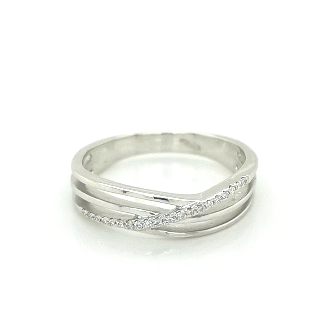 Diamond Ring In 18k White Gold