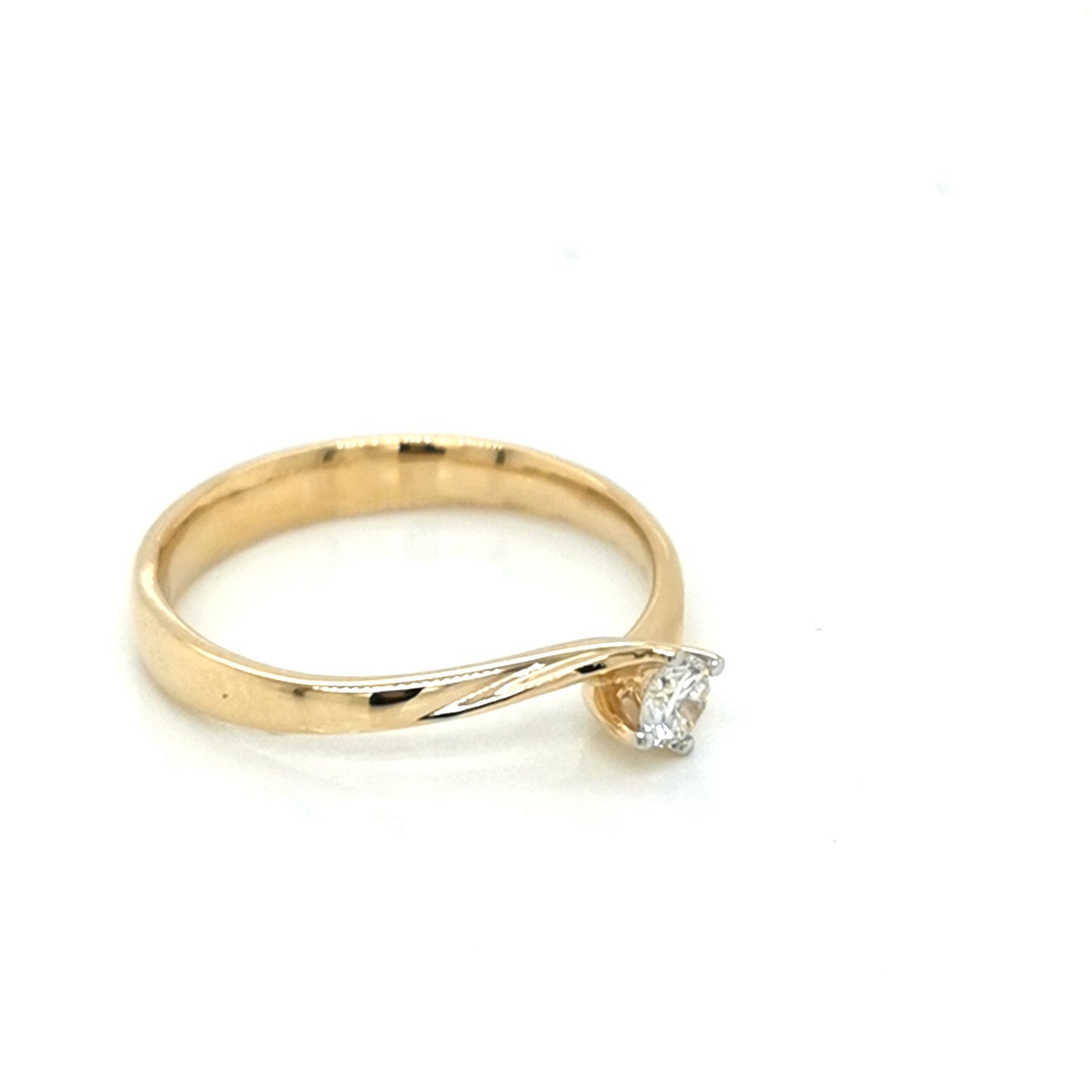 Twisted Solitaire Diamond Ring In 18k Yellow Gold