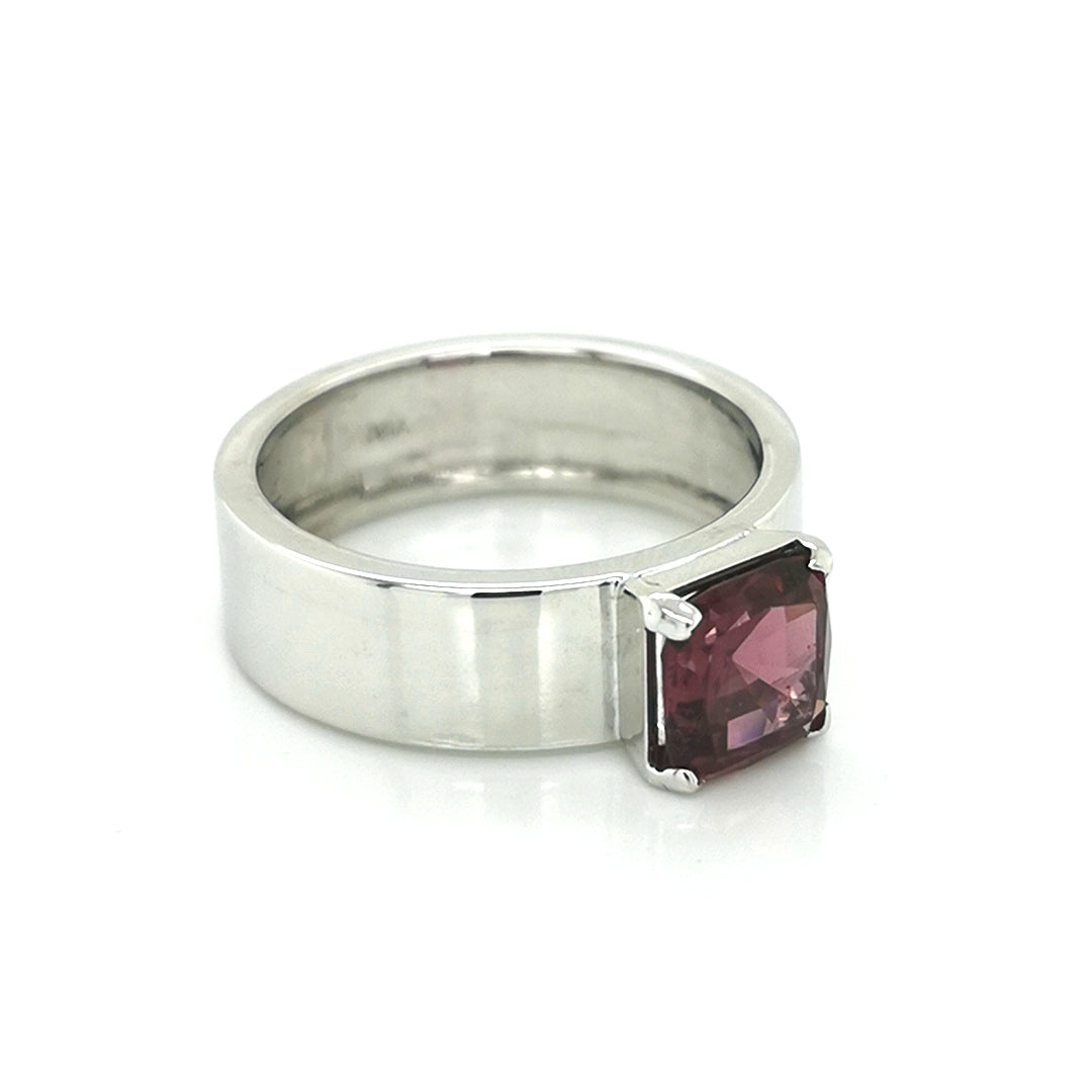 Solitaire Rhodolite Ring For Men In 18k White Gold