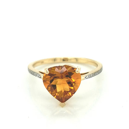 Citrine And Diamond Ring In 18k Yellow Gold.