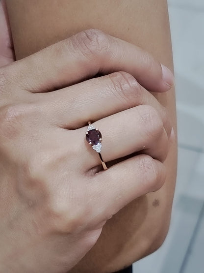 Garnet And diamond ring In 18k Rose Gold