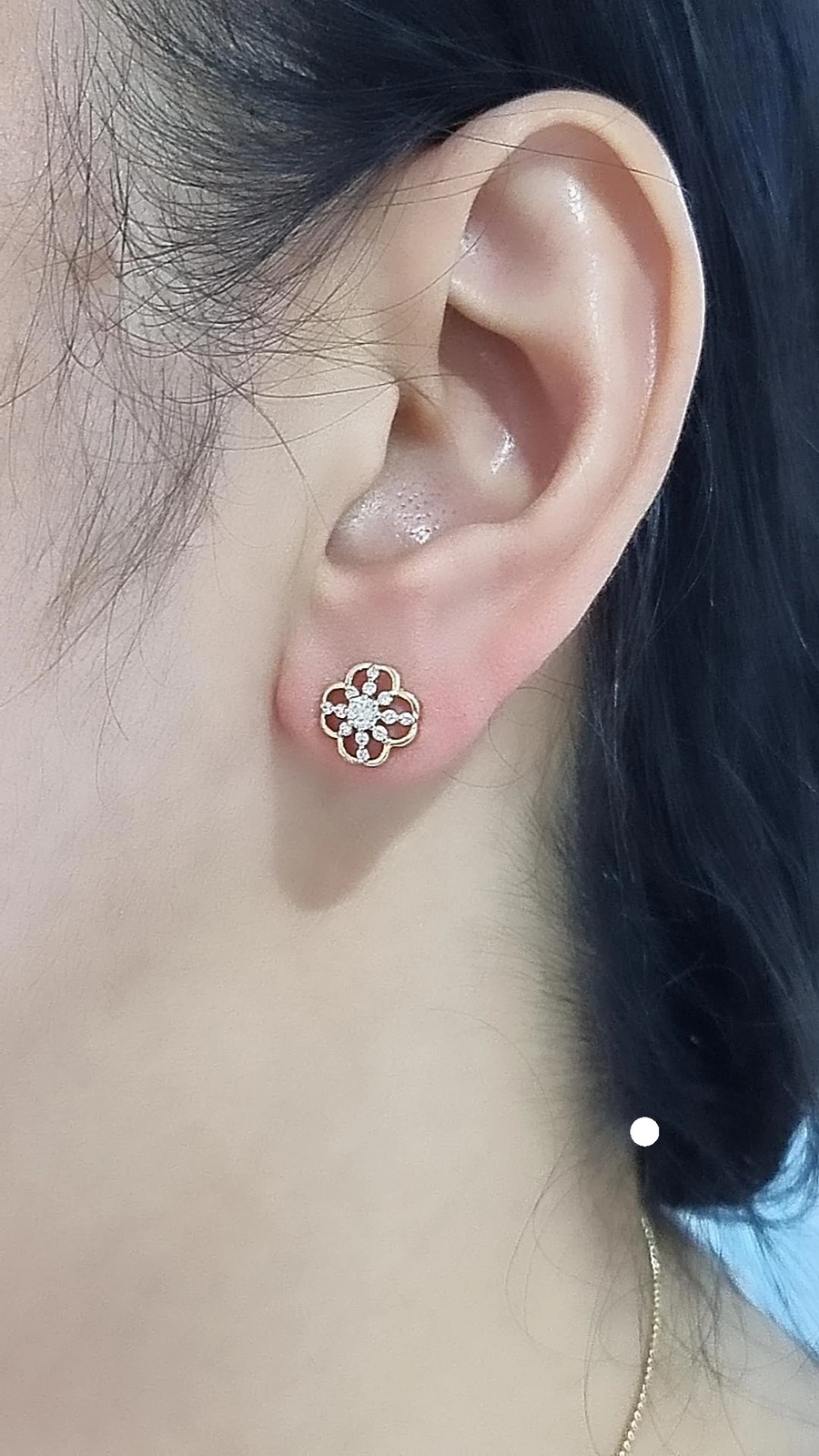 18k yellow gold stud earrings