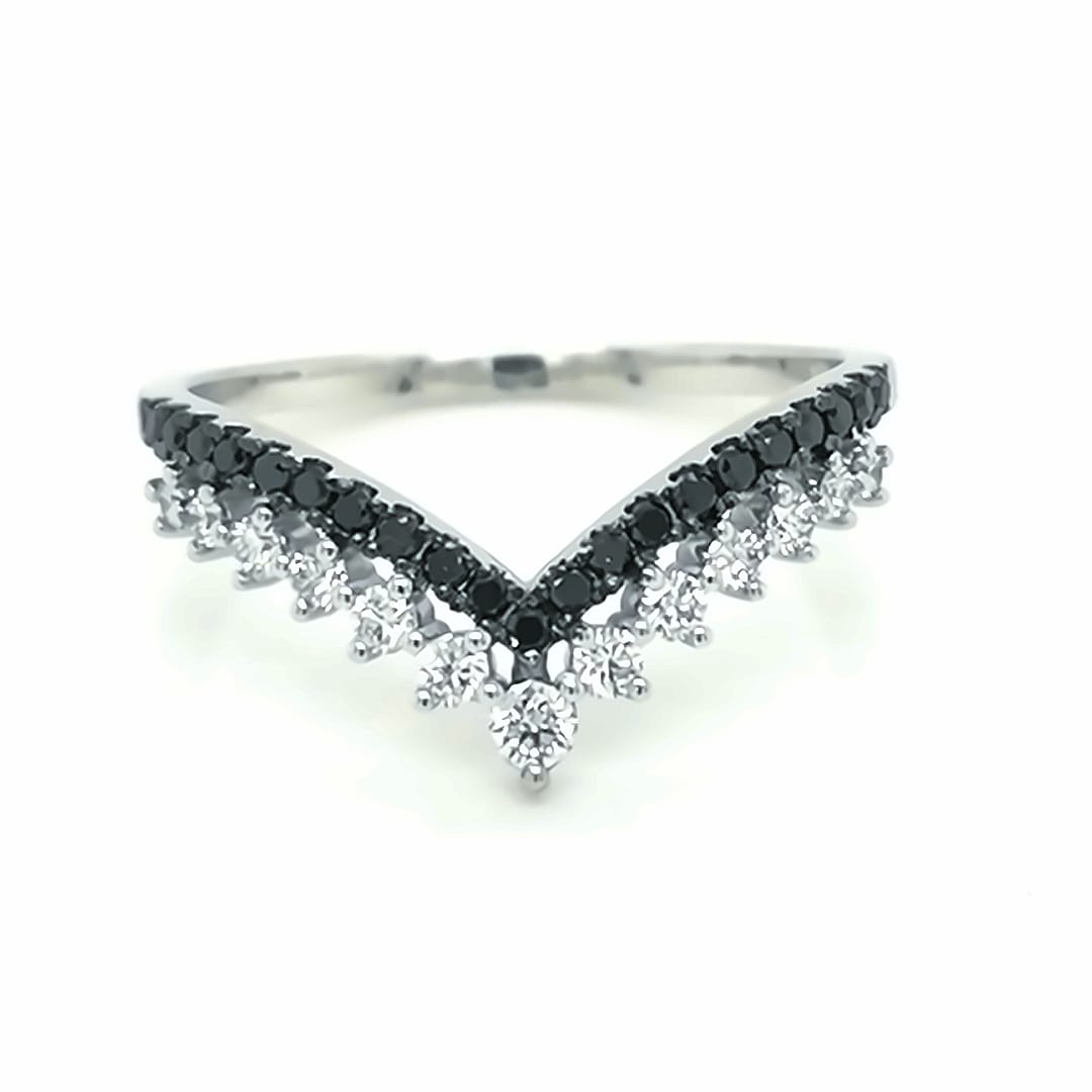 Black And White Diamond Ring In 18k White Gold.