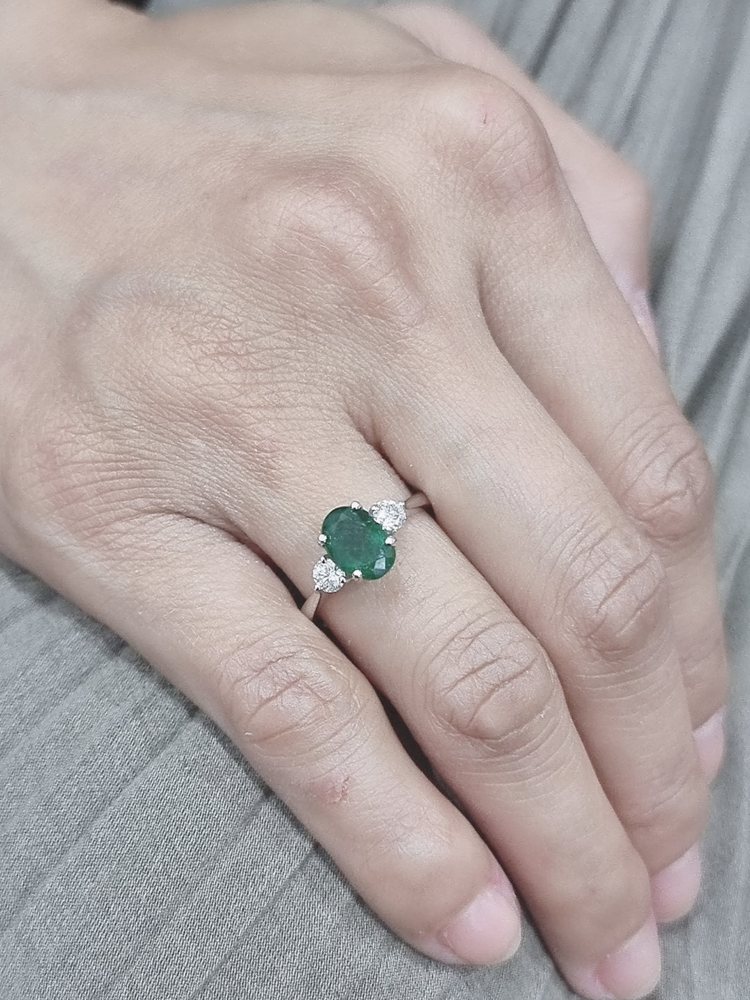 Emerald And Diamond Ring In 18k White Gold