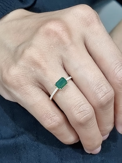 Solitaire Emerald And Diamond Ring In 18k Yellow Gold