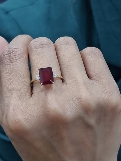 Treated Ruby And Diamond Ring In 18k Yellow Gold.