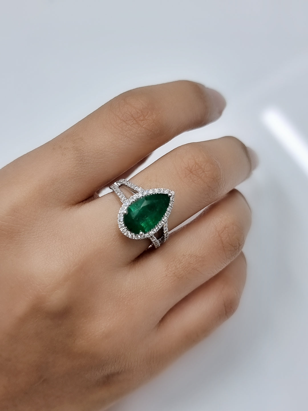 Emerald And Diamond Ring In 18k White Gold.