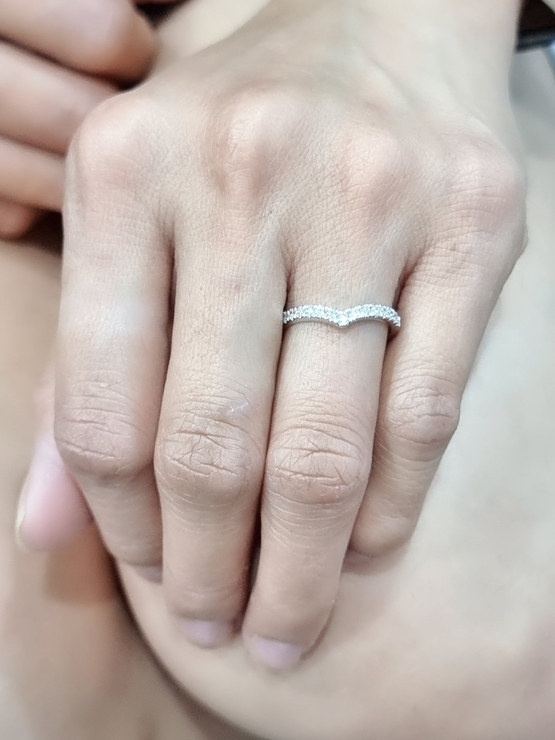 Diamond Ring for Everyday Styling in 18k White Gold.