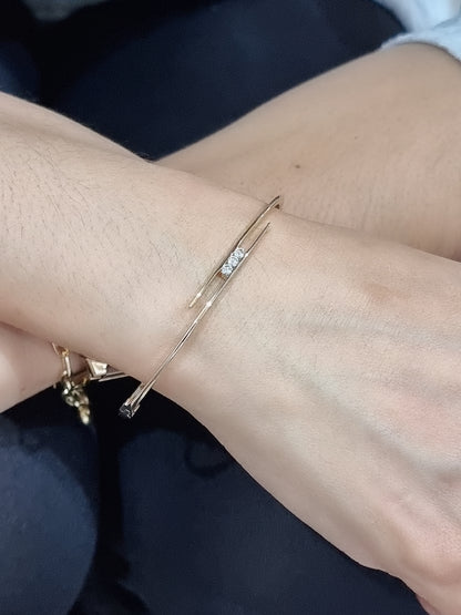 Diamond Bangle In 18k Yellow Gold.