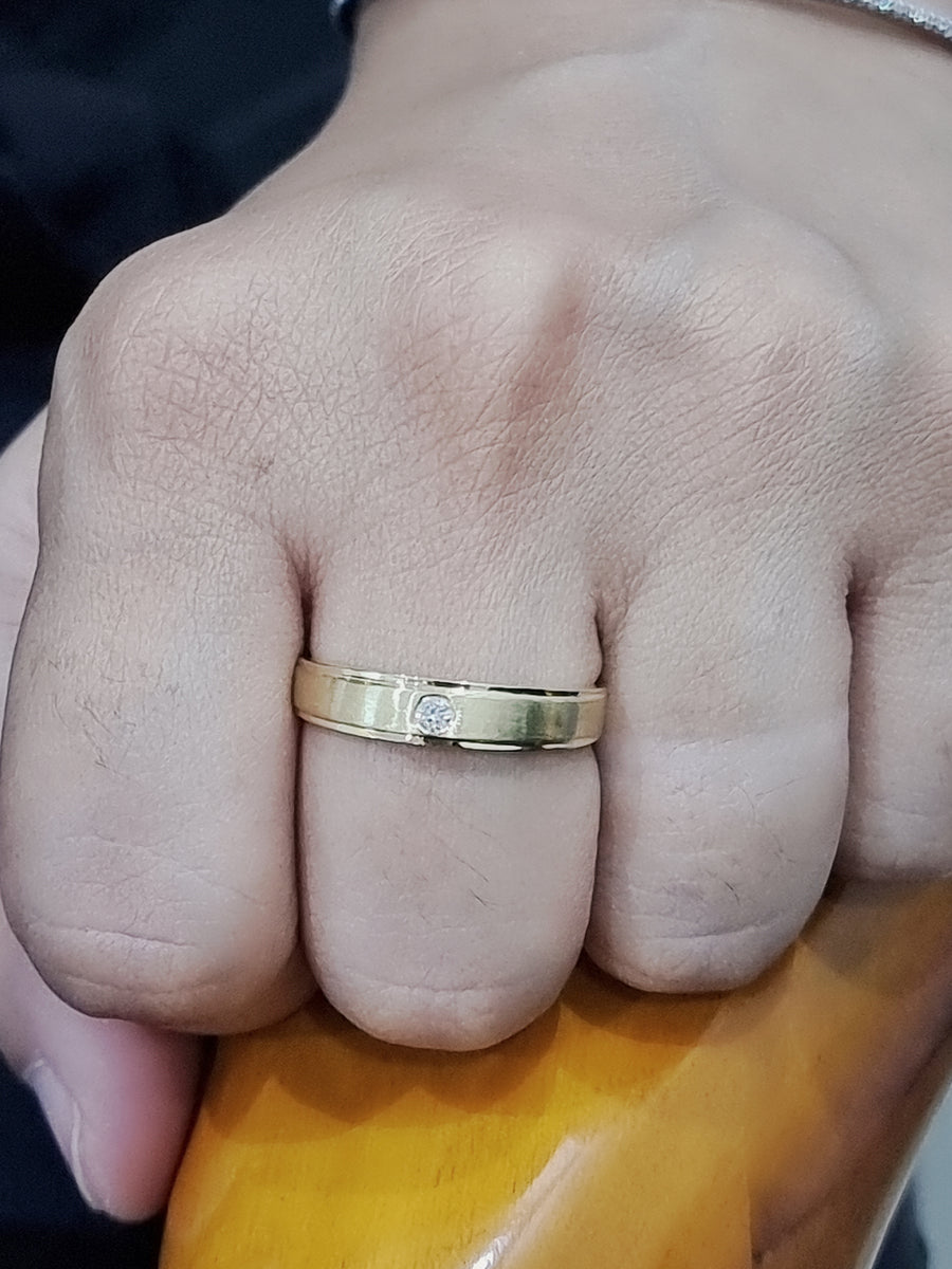 Men's Diamond Ring In 18k Yellow Gold