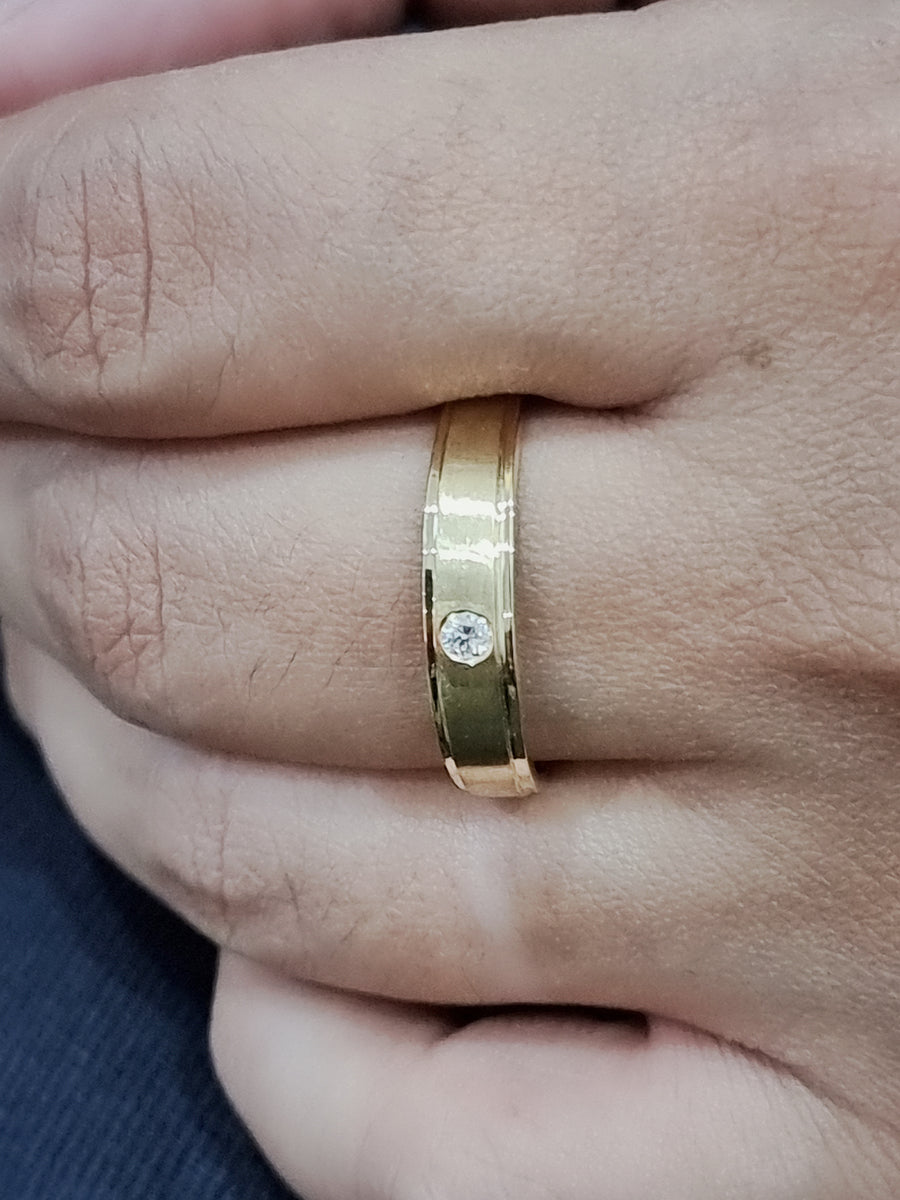 Men's Diamond Ring In 18k Yellow Gold
