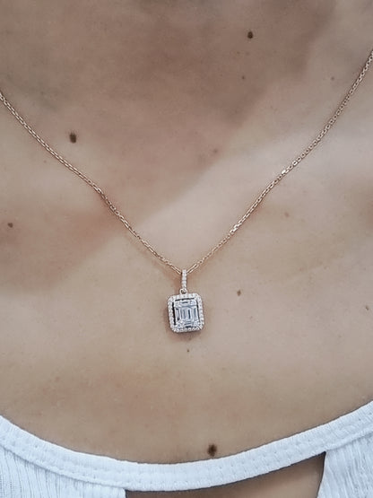 Halo Diamond Pendant In 18k Rose Gold