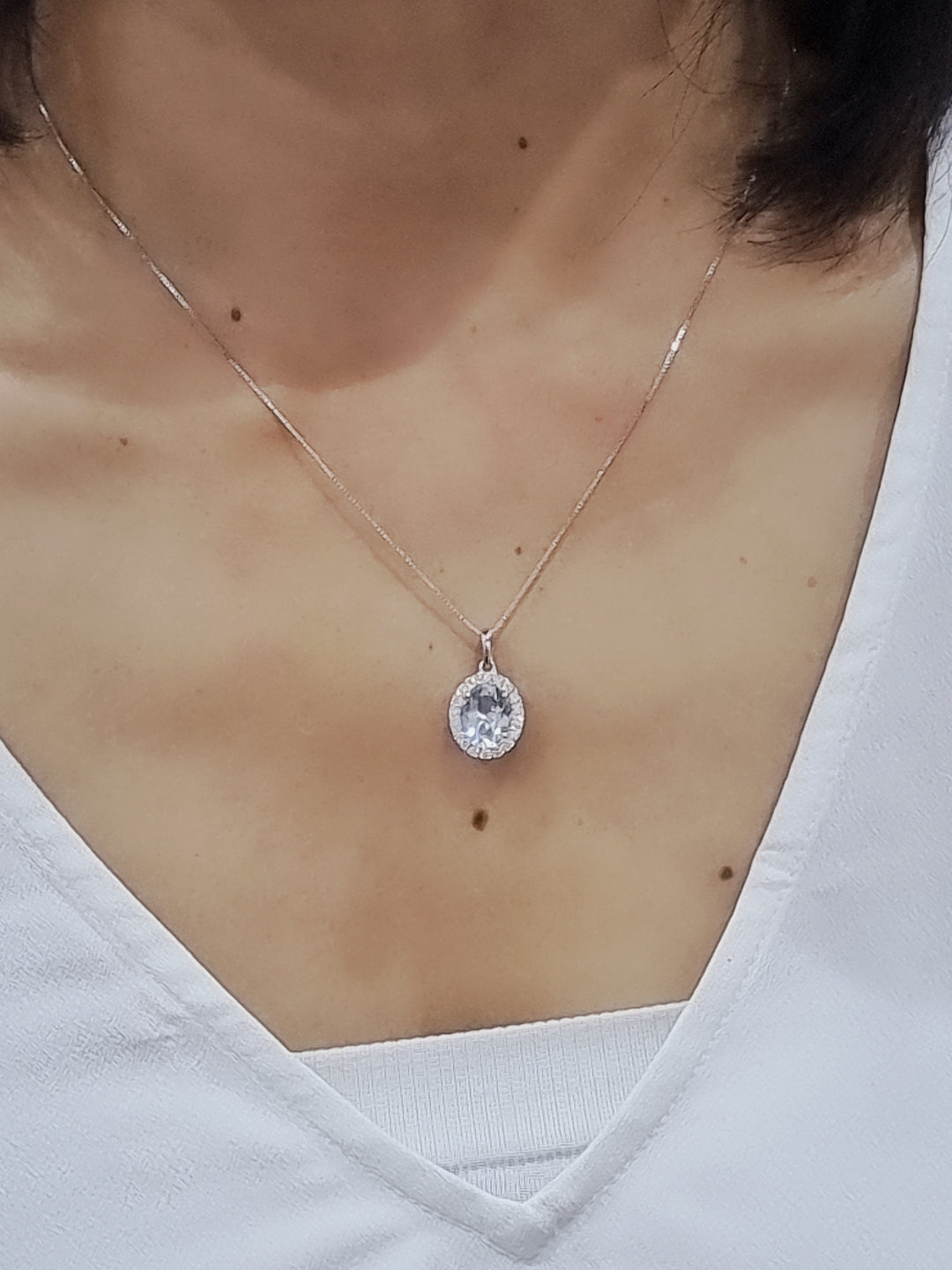 Aquamarine And Diamond Pendant In 18k White Gold