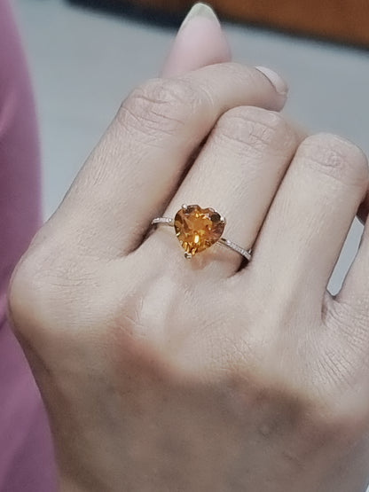 Citrine And Diamond Ring In 18k Yellow Gold.