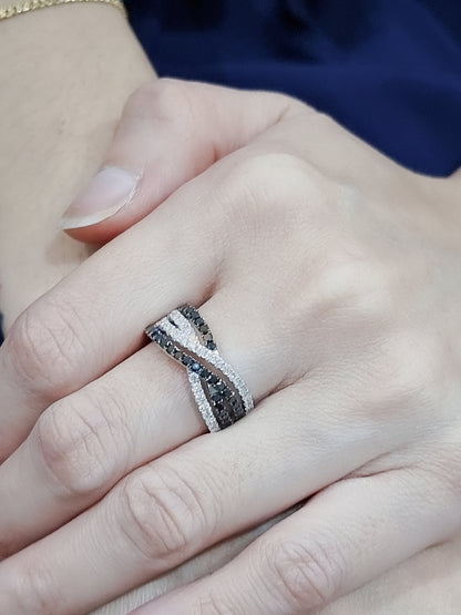 Crossover Black And White Diamond Ring In 18k White Gold.