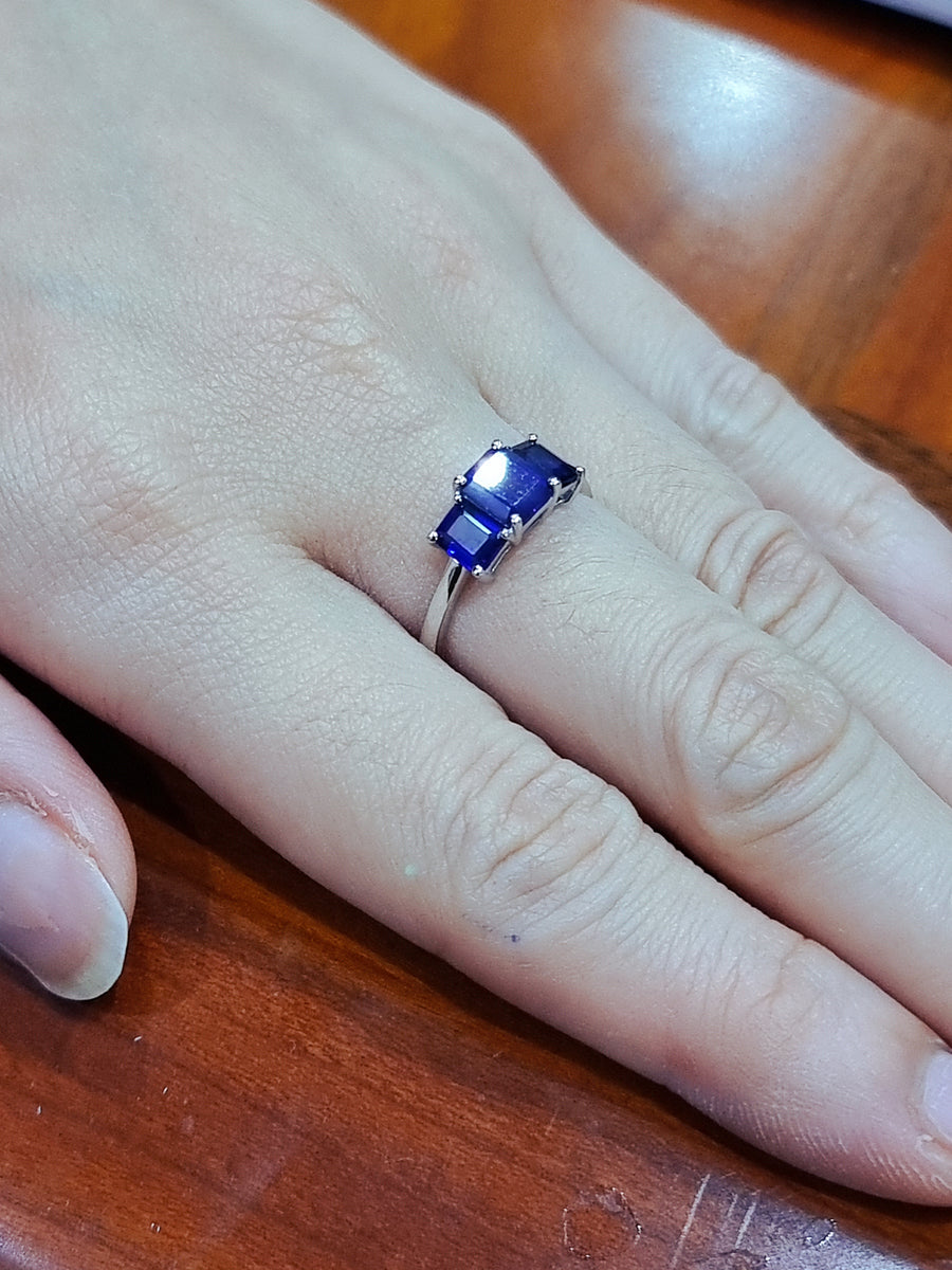 Blue Sapphire Trilogy / Cocktail Ring In 18k White Gold.