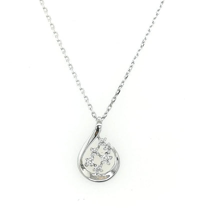Delicate Dimond Pendant Crafted In 18K White Gold