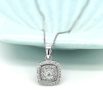 Luxuriously Diamond Studded Pendant In 18k White Gold.