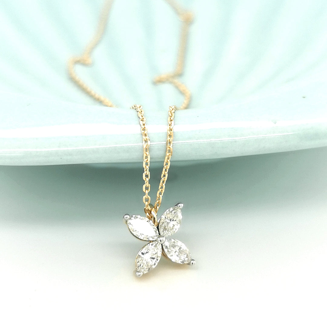 Nature Inspired Floral Design Diamond Pendant Necklace In 18k Yellow Gold.